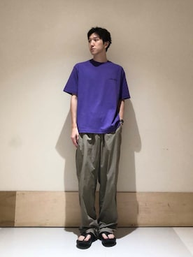 「OOFOS（ウーフォス）のアイテム」を使った、aisakuさん（メンズ・174cm）の夏コーディネート