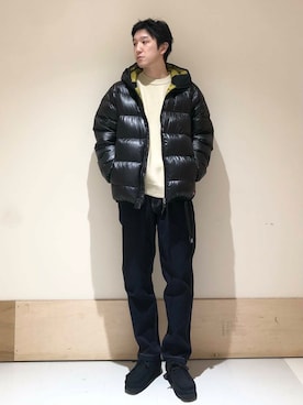 「クルーネックニット」｜aisakuさん（メンズ・174cm）の冬コーディネート