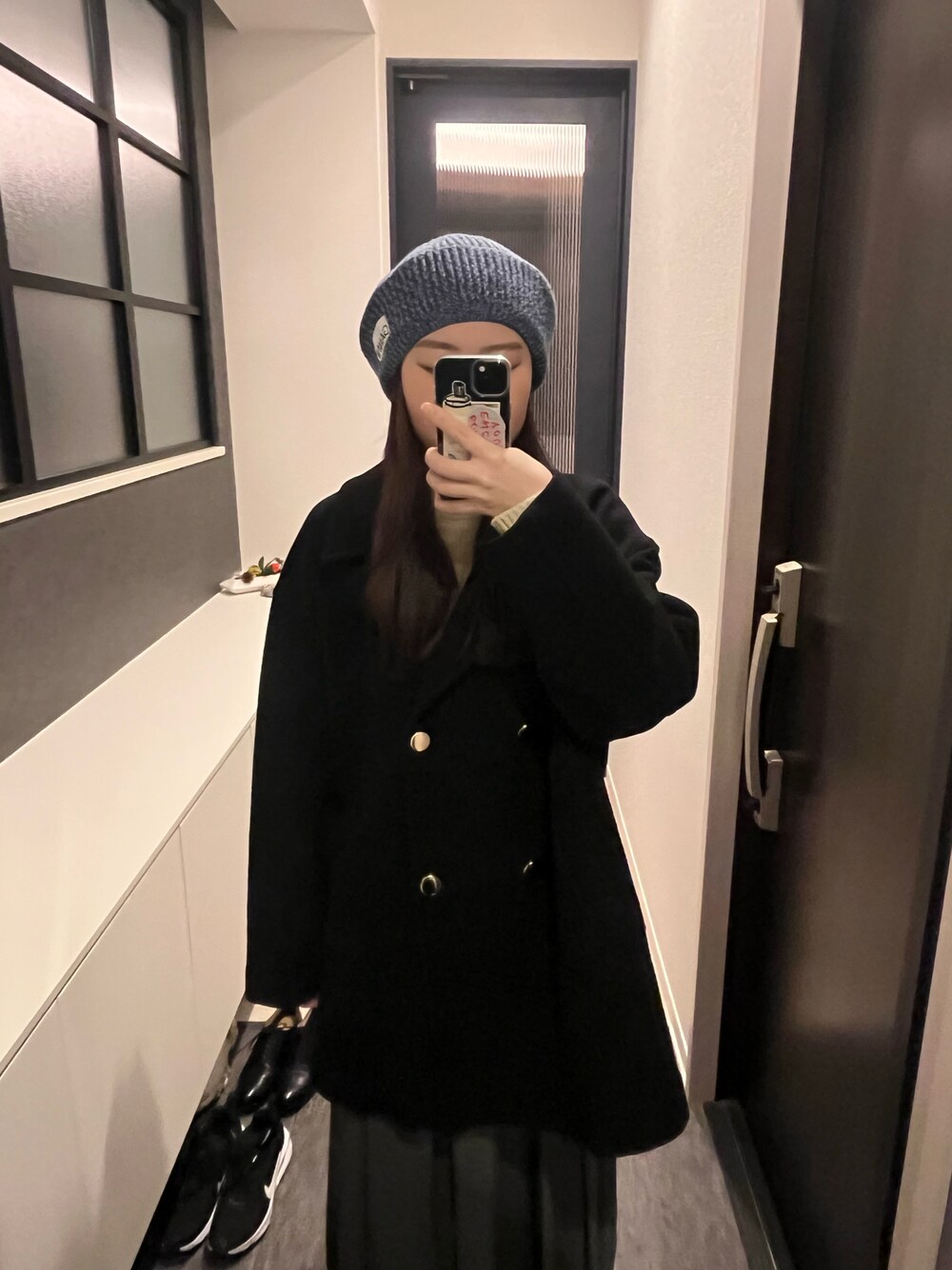 「冬アウター、ootd、着回しコーデ、ニットコーデ、大人ファッション、お洒落さんとつながりたい、キレイめ、シンプルスタイル、ベレー帽、スカート」｜「JOURNAL STANDARDのアイテム（ジャケット/アウター、ブラック系）」を使った、🌷さん（レディース・160cm）の冬コーディネートの1枚目の写真