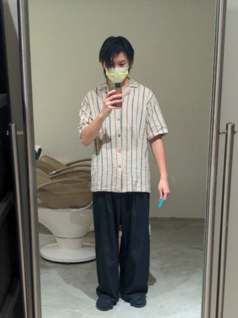 「ootd、復古、基礎款」｜「Hawkinsのアイテム（サンダル、ブラック系）」を使った、Gin9さん（メンズ・174cm）の春コーディネートの1枚目の写真
