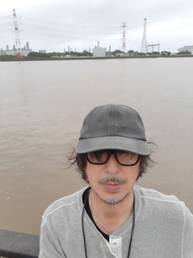 「GU（ジーユー）のアイテム（キャップ）」を使った、and5252さん（メンズ・171cm）の秋コーディネート
