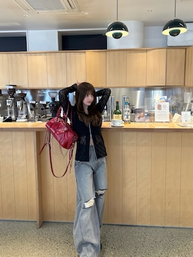 「MURUA（ムルーア）のスウィッチングスリーブレースフーディ（パーカー、ブラック系）」を使った、juriさん（レディース・153cm）の春コーディネート