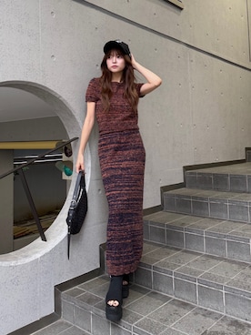 「MURUA（ムルーア）の【セットアップ対応】メランジクロップドニット（ニット/セーター、オレンジ系）」を使った、juriさん（レディース・153cm）の夏コーディネート