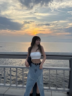 「アイテム（チューブトップ）」を使った、juriさん（レディース・153cm）の夏コーディネート