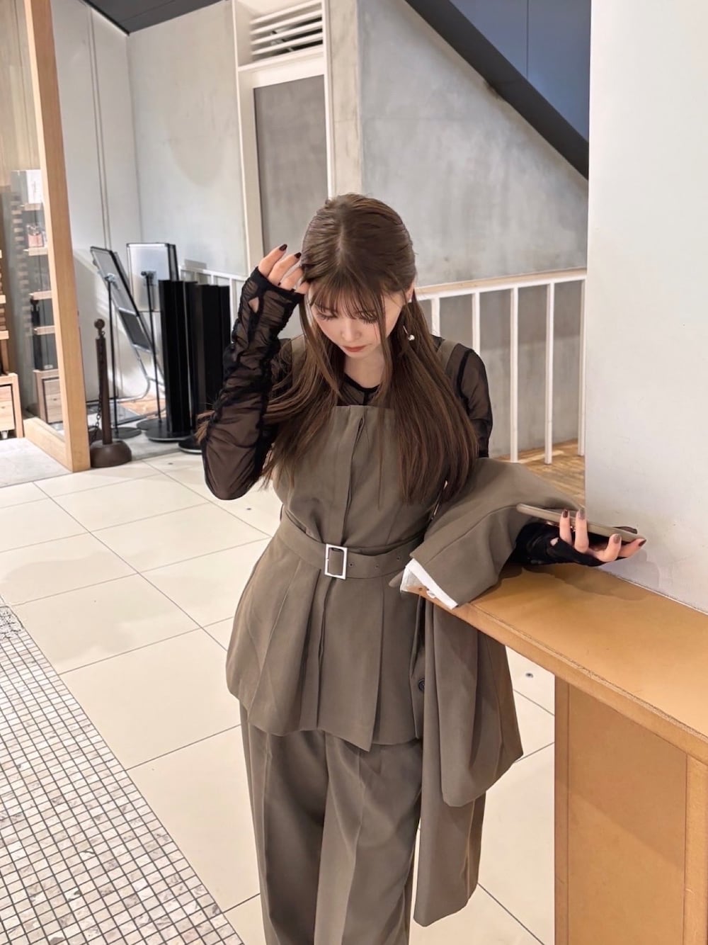 2025.02.19 UP｜ムルーア（MURUA）、juri、25071661｜RUNWAY