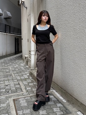 「MURUA（ムルーア）のホルターネックシャーリングトップス　夏服（Tシャツ/カットソー、ブラック系）」を使った、juriさん（レディース・153cm）の夏コーディネート