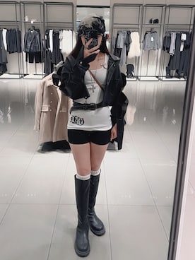 「アイテム（ライダースジャケット）」を使った、minervaさん（レディース・160cm）の秋コーディネート