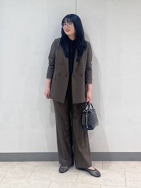 「INDIVI（インディヴィ）の【接触冷感/UVケア/夏羽織り/着る日傘】ケープ風ブラウス（シャツ/ブラウス、ブラック系）」を使った、hasuさん（レディース・158cm）の秋コーディネート