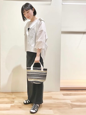 つしま☺︎さんのコーディネート