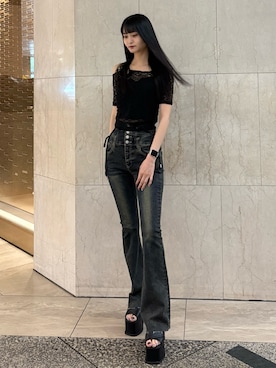 「アイテム（デニムパンツ）」を使った、岩橋蒼依さん（レディース・162cm）の夏コーディネート