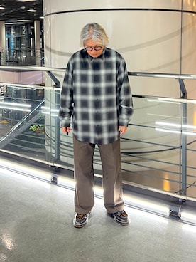「GU（ジーユー）のアイテム（シャツ/ブラウス、ブラック系）」を使った、くぅろさん（メンズ・165cm）の春コーディネート