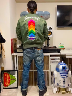 「POLO RALPH LAUREN（ポロ ラルフ ローレン）のアイテム（Tシャツ/カットソー、グレー系）」を使った、lowrellさん（メンズ・165cm）の春コーディネート