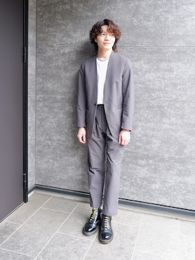 「PLST（プラステ）のアイテム（スラックス）」を使った、　KOSさん（メンズ・169cm）の春コーディネート