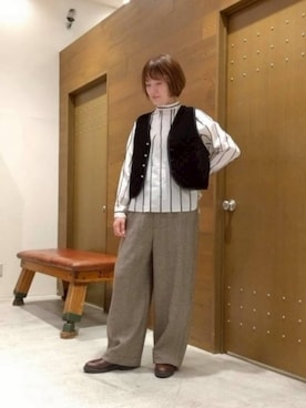 「アイテム（ベスト）」を使った、komukai.さん（レディース・166cm）の秋コーディネート