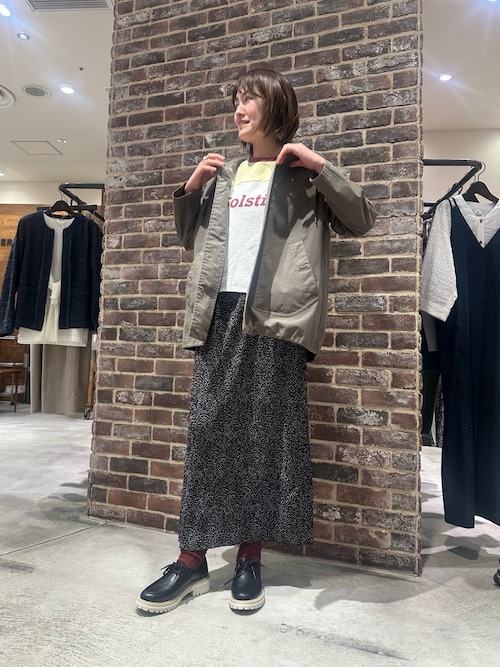 モノトーンプリーツ　イージースカート