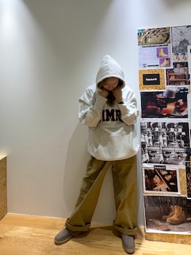 「アイテム（パーカー）」を使った、玲奈(Rena)さん（レディース・161cm）の秋コーディネート