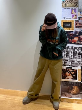 「アイテム（スウェット、グリーン系）」を使った、玲奈(Rena)さん（レディース・161cm）の秋コーディネート