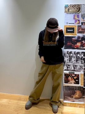 「Timberland（ティンバーランド）のアイテム（キャップ）」を使った、玲奈(Rena)さん（レディース・161cm）の秋コーディネート