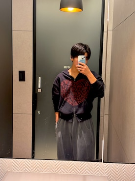 「アイテム（スウェットパンツ）」を使った、あおいさん（メンズ・166cm・10代）の秋コーディネート