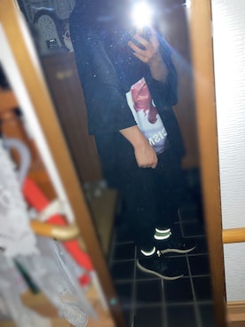 「UNIVERSAL OVERALL/リフレクターラインソックスのアイテム（ソックス/靴下、ブラック系）」を使った、koutancobuさん（メンズ・170cm）の春コーディネート