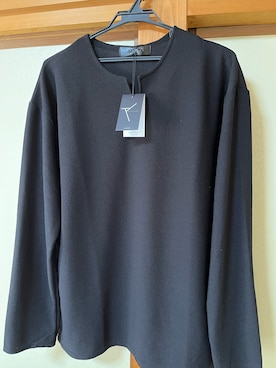 「minsobi（ミンソビ）のスリットネックトップス（Tシャツ/カットソー、ブラック系）」を使った、koutancobuさん（メンズ・170cm）の春コーディネート