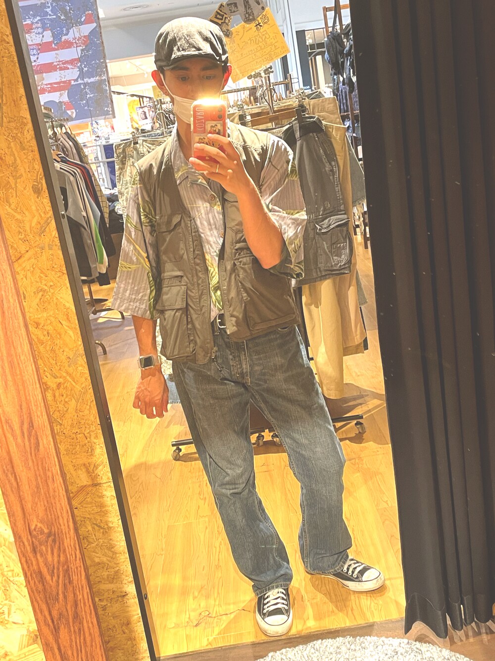 「アロハシャツ、古着、休日スタイル、アメカジ」｜「Levi'sのアイテム（デニムパンツ、ブルー系）」を使った、monkey0424さん（メンズ・167cm）の夏コーディネートの1枚目の写真