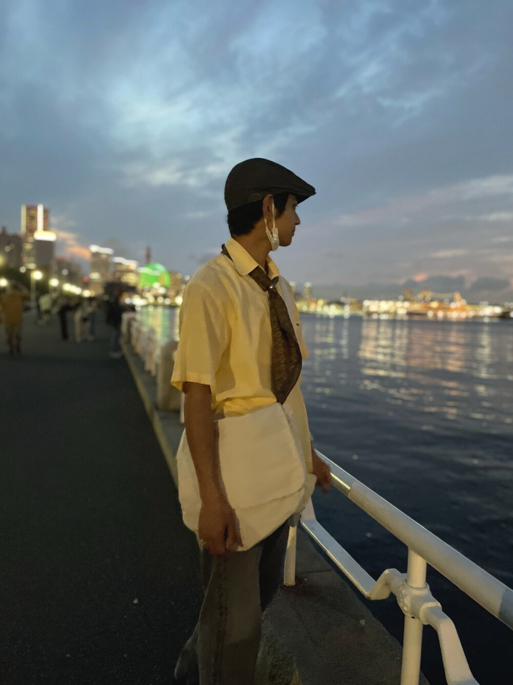 「古着、スカーフ」｜「LACOSTEのアイテム（シャツ/ブラウス、イエロー系）」を使った、monkey0424さん（メンズ・167cm）の夏コーディネートの1枚目の写真
