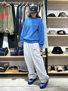 「アイテム（スウェットパンツ）」を使った、Hinakoさん（レディース・165cm）の秋コーディネート