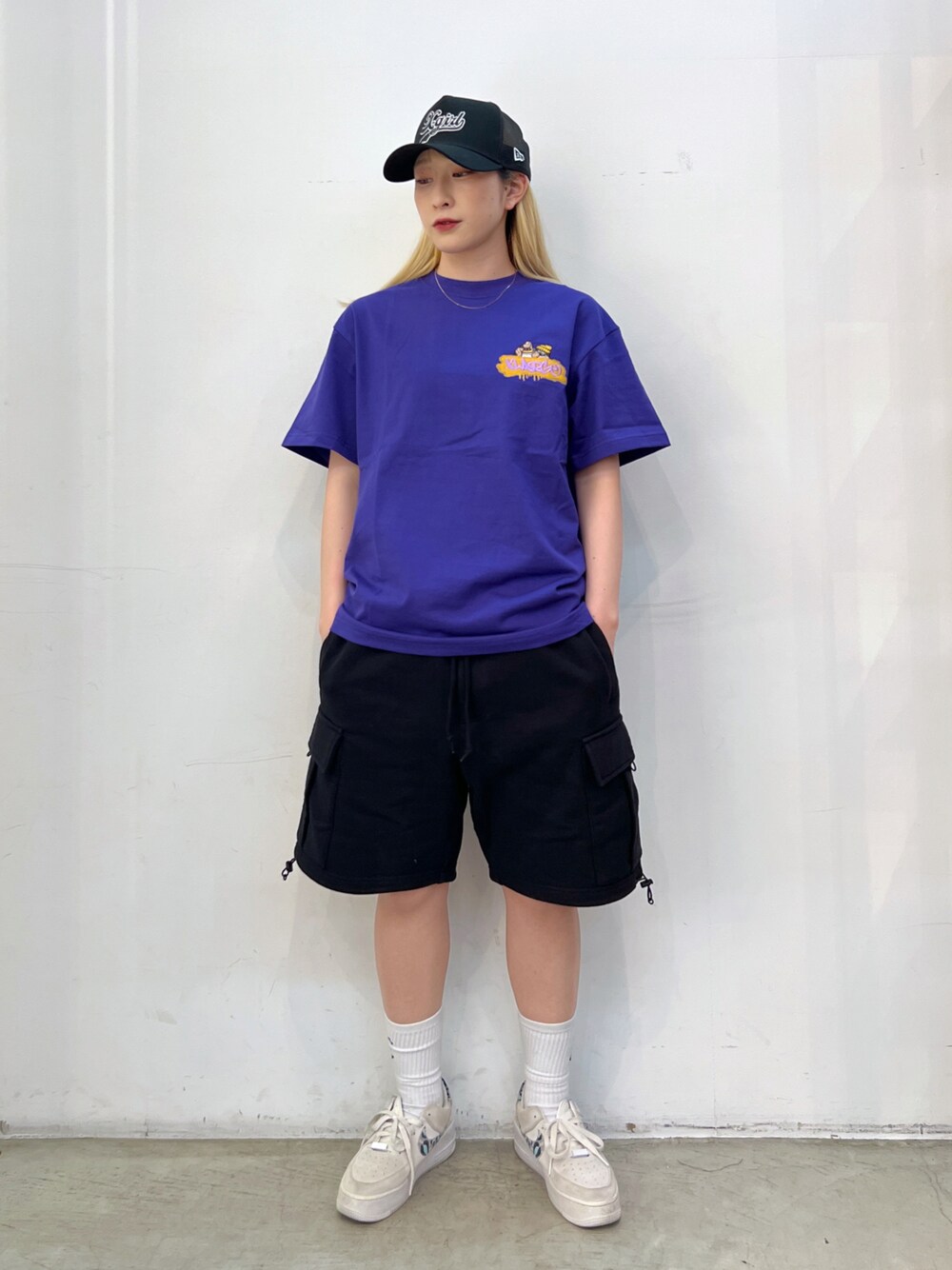 「キャップ、夏コーデ、Tシャツ、スウェット、ショートパンツ、お洒落さんとつながりたい、今日のコーデ、ootd、メンズコーデ、メンズライク、ストリート、パンツ、エクストララージ、XLARGE」｜「X-girlの【X-girl /エックスガール】 × NEW ERA TRACKER CAP（キャップ、ブラック系）」を使った、Hinakoさん（レディース・165cm）の夏コーディネートの1枚目の写真