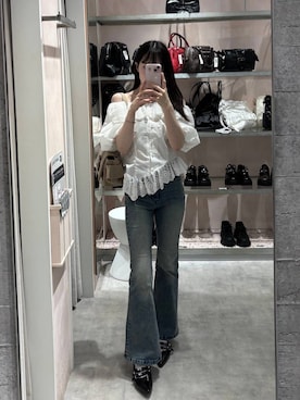 「Heather（ヘザー）の【脚長×美脚を叶える、Heatherの新定番】ISKOフレアデニムパンツ　575793（デニムパンツ、ブルー系）」を使った、HARUKIさん（レディース・157cm）の春コーディネート