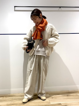 「アイテム（カーディガン/ボレロ）」を使った、れおさん（レディース・158cm）の秋コーディネート