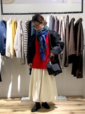 「アイテム（マフラー）」を使った、れおさん（レディース・158cm）の秋コーディネート