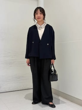 「アイテム（ノーカラージャケット）」を使った、庭田さん（レディース・155cm）の夏コーディネート