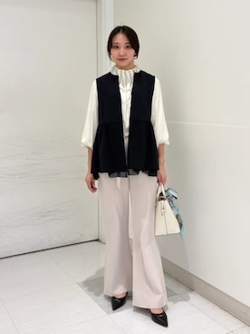 「SHIPS（シップス）のアイテム（アクセサリー）」を使った、庭田さん（レディース・155cm）の春コーディネート