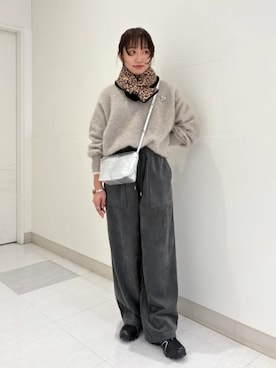 「アイテム（ブローチ/コサージュ）」を使った、庭田さん（レディース・155cm）の秋コーディネート