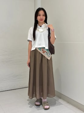 「BINDU（ビンドゥー）のアイテム」を使った、庭田さん（レディース・155cm）の春コーディネート