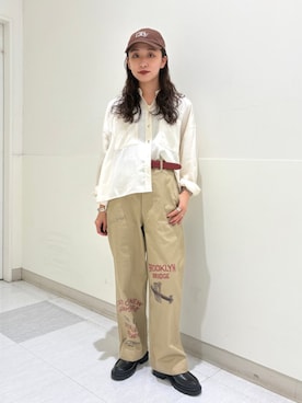 「アイテム（ベルト、レッド系）」を使った、庭田さん（レディース・155cm）の秋コーディネート