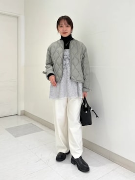 「アイテム（シュシュ）」を使った、庭田さん（レディース・155cm）の秋コーディネート