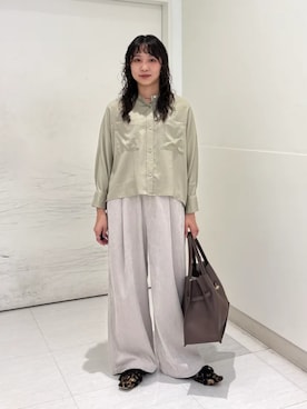 「SHIPS（シップス）のアイテム（その他パンツ）」を使った、庭田さん（レディース・155cm）の秋コーディネート