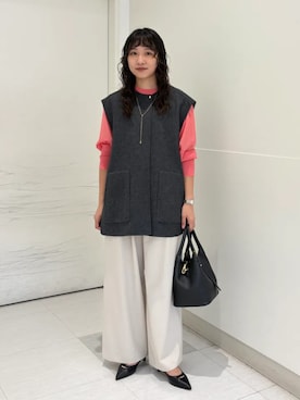 「SHIPS（シップス）のアイテム（アクセサリー）」を使った、庭田さん（レディース・155cm）の秋コーディネート