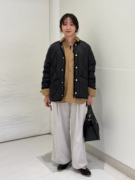 「SHIPS（シップス）のアイテム（その他パンツ）」を使った、庭田さん（レディース・155cm）の秋コーディネート