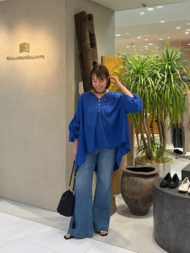 「GALLARDAGALANTE（ガリャルダガランテ）のローンチュニック（シャツ/ブラウス、ブルー系）」を使った、gg_shinoaさん（レディース・160cm）の春コーディネート