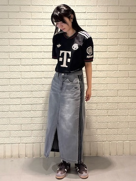 「アイテム（デニムスカート）」を使った、Lunaさん（レディース・164cm）の秋コーディネート