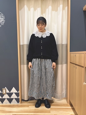 「重ね着ベストシーズン」｜「アイテム（サンダル）」を使った、たむらちはるさん（レディース・160cm）の秋コーディネート