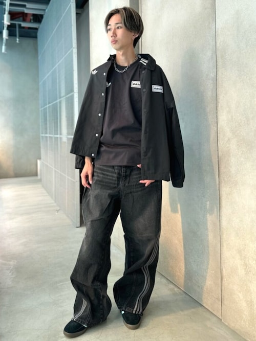 海外限定 adidas ルーズデニムパンツ ストライプ ブラック Sサイズ 海外限定 adidas ルーズデニムパンツ ストライプ ブラック S