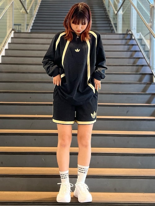 アディダス オリジナルスショップ ラゾーナ川崎プラザAkariさんのポロシャツ「RUGBY POLO / アディダスオリジナルス adidas Originals(adidas|アディダス)」を使ったコーディネート