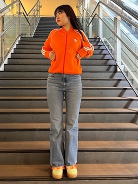 「アイテム（ジャージ、オレンジ系）」を使った、Akariさん（レディース・169cm）の春コーディネート