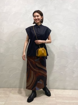 「ESLOW（エスロー）のアイテム」を使った、中井　オデット エ オディール スタッフさん（レディース・158cm）の冬コーディネート