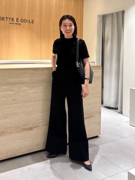 「アイテム（パンプス、ブルー系）」を使った、中井　オデット エ オディール スタッフさん（レディース・159cm）の秋コーディネート