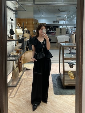 「CAPRICIEUX LE'MAGE（カプリシューレマージュ）のフリルカラーブラウス（シャツ/ブラウス、ブラック系）」を使った、aya_lemageさん（レディース・158cm）の春コーディネート